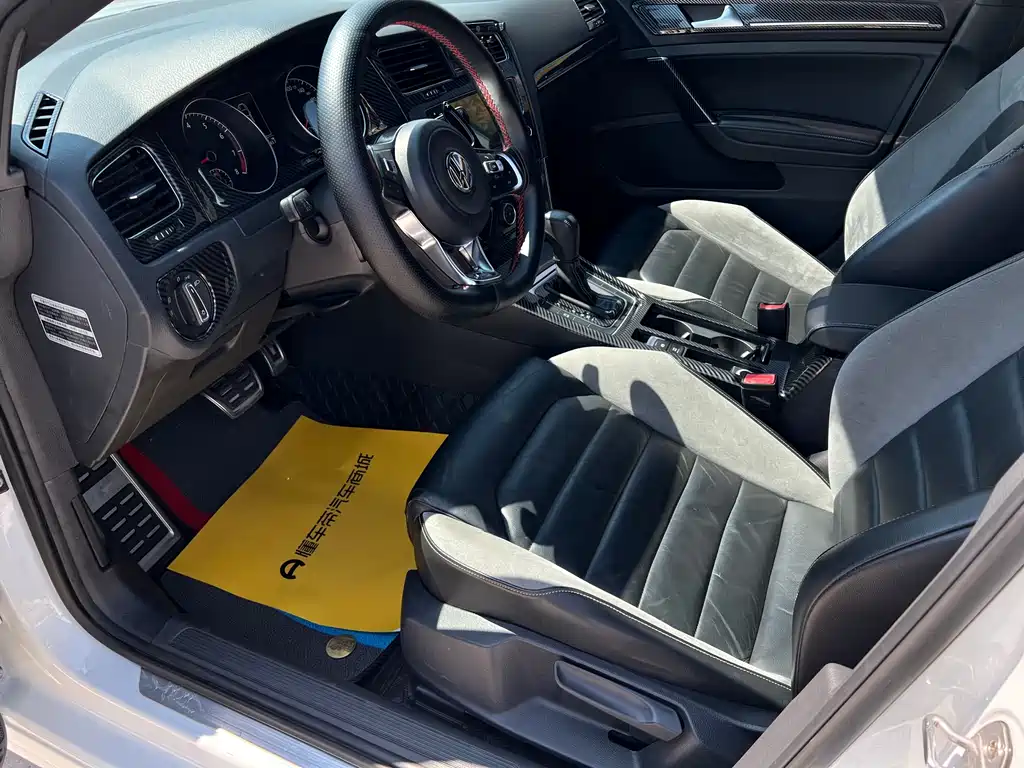 Volkswagen Golf 2016