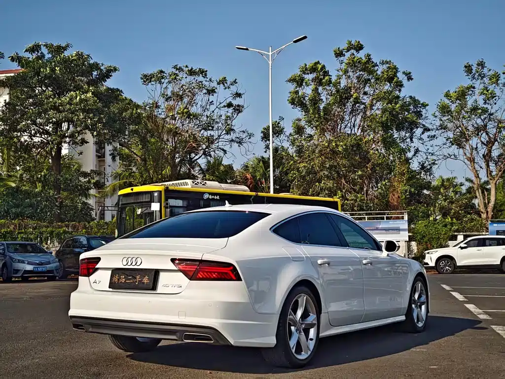Audi A7 2018 — фото 9