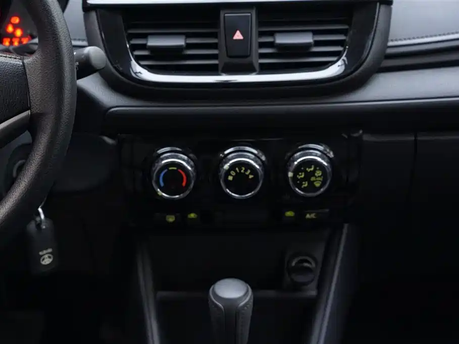 Toyota Vios FS 2021 — фото 19