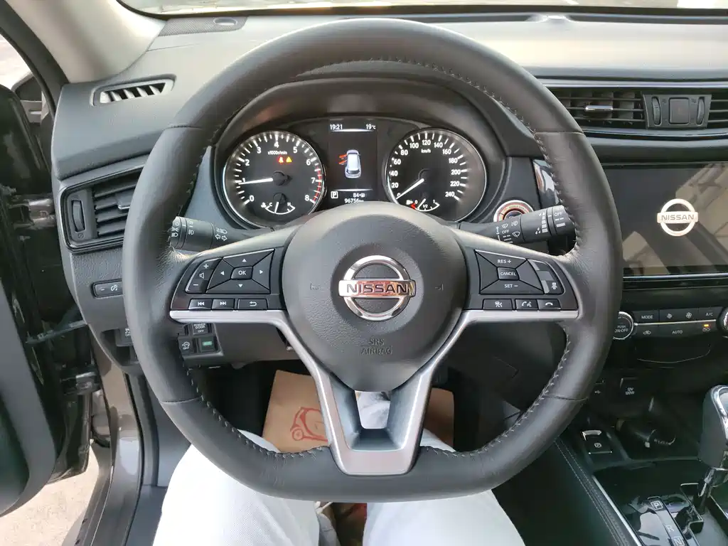 Nissan X-Trail 2019 — фото 13