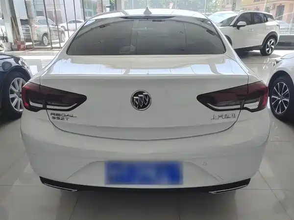 Buick Regal 2021
