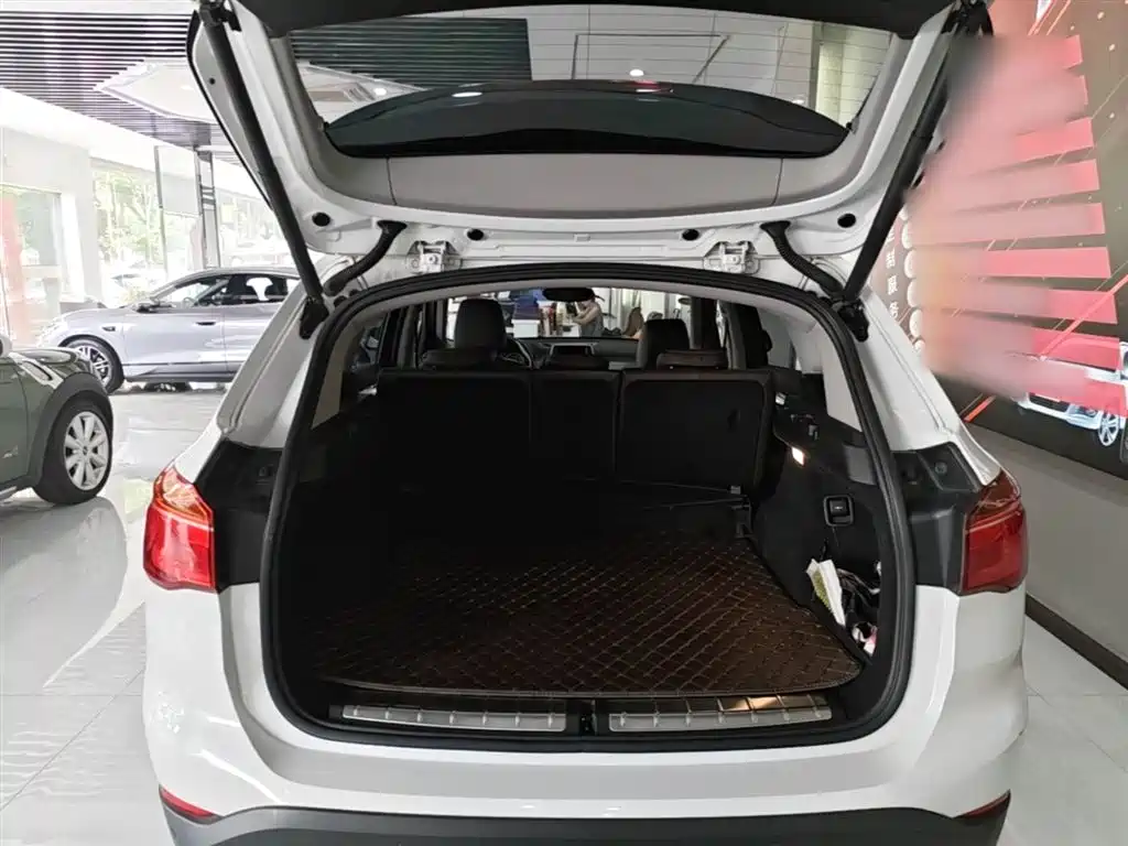 BMW X1 2018 — фото 19