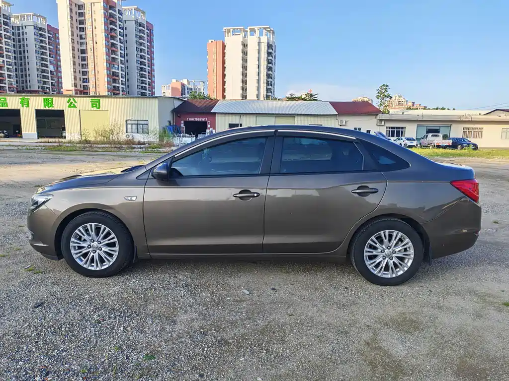 Buick Excelle 2016