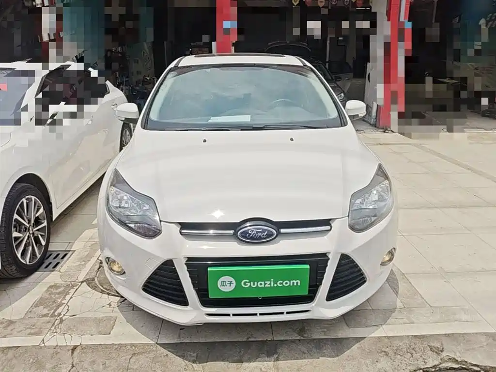Ford Focus 2015 — фото 3
