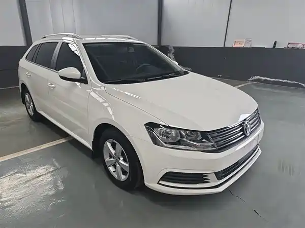 Volkswagen Gran Lavida 2015