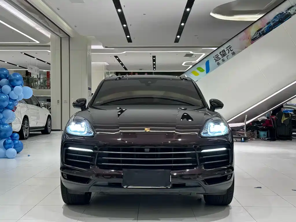 Porsche Cayenne 2021 — фото 2