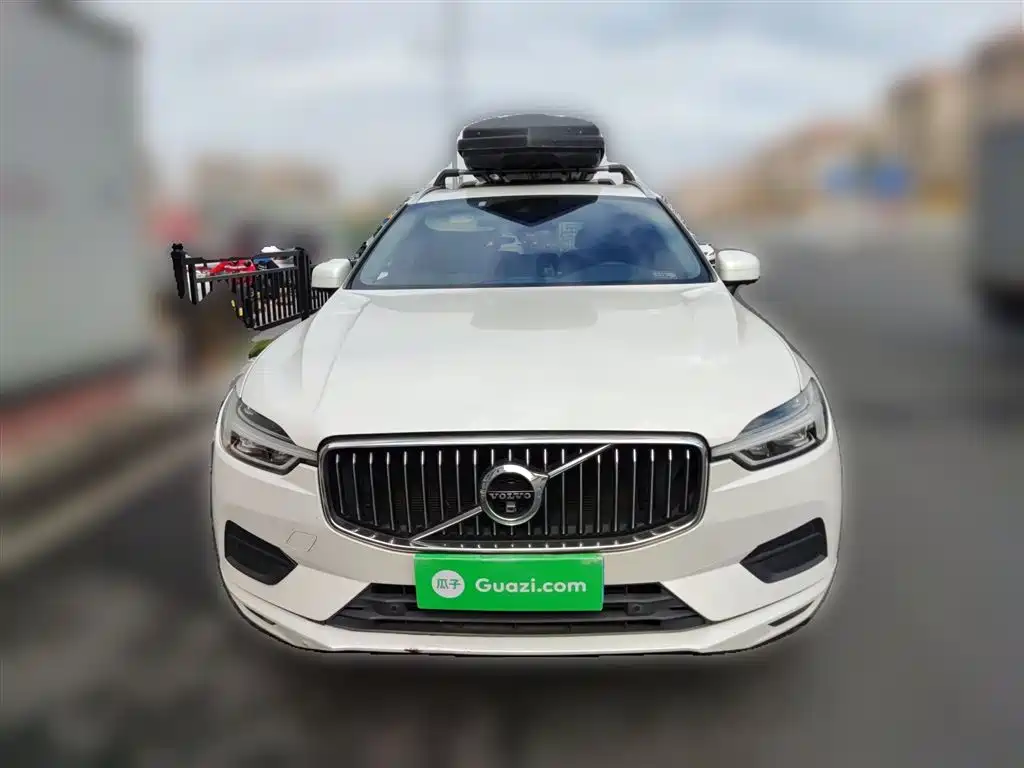 Volvo XC60 2018 — фото 24