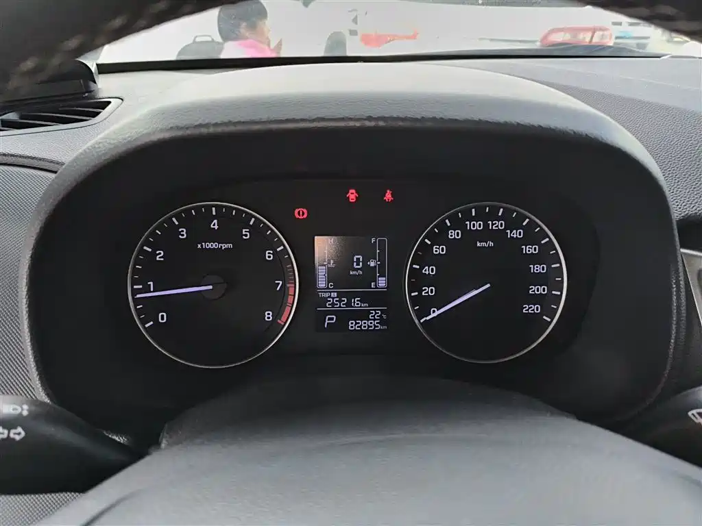 Hyundai ix25 2016 — фото 12
