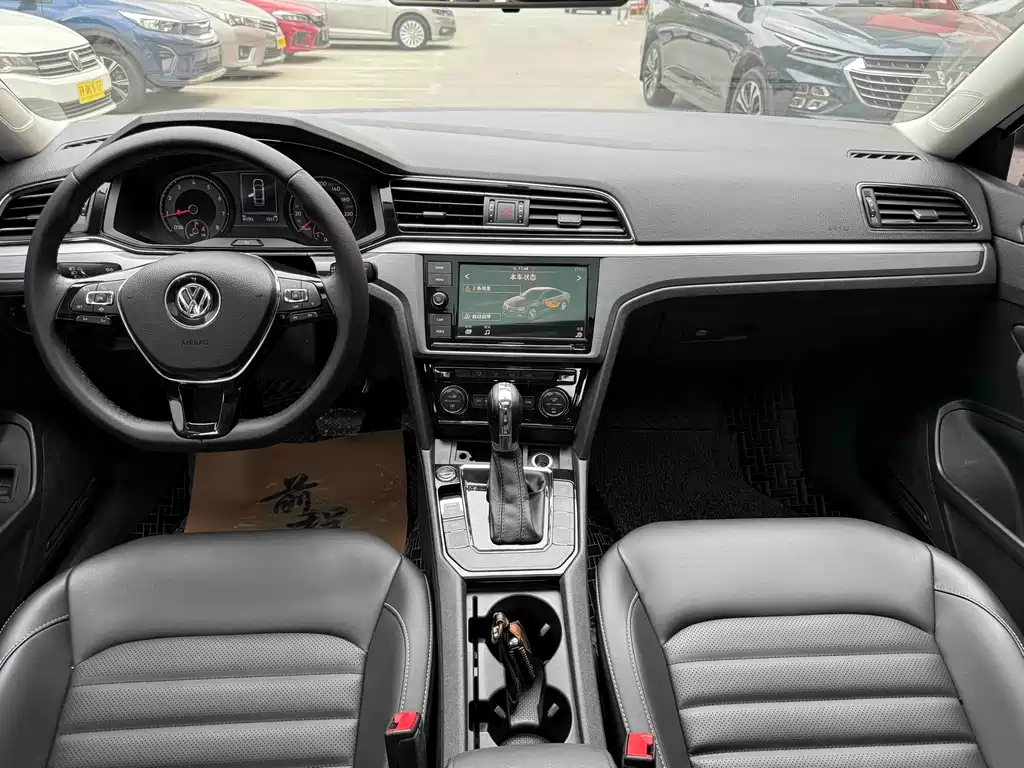 Volkswagen Lamando 2020 — фото 8
