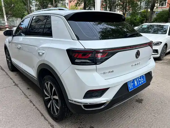 Volkswagen T-Roc 2023