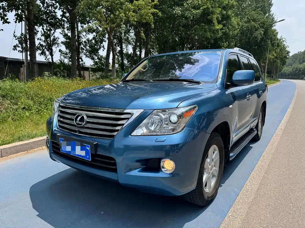Lexus LX 2008