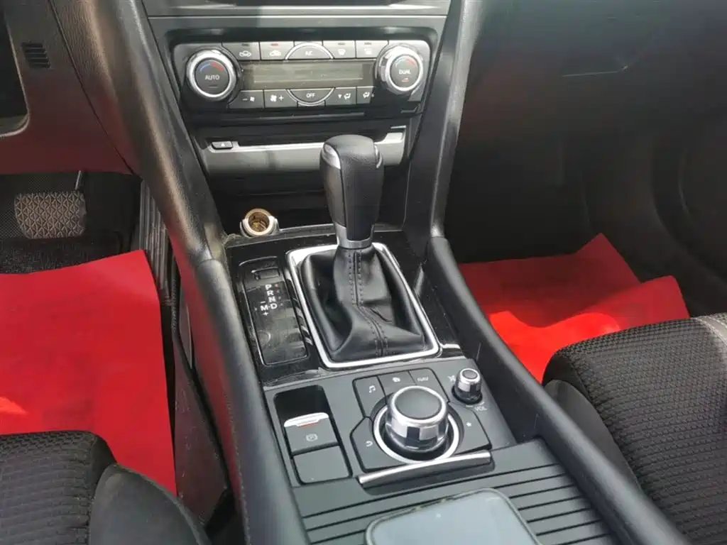 Mazda 3 Axela 2019 — фото 14