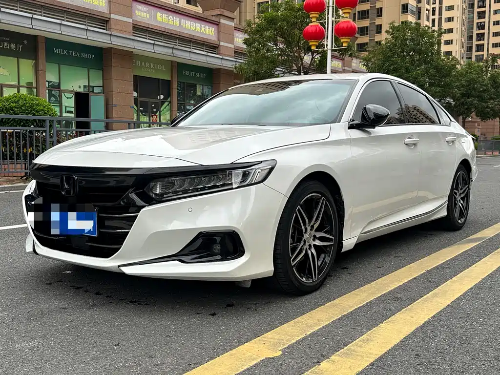 Honda Accord 2022 — фото 1