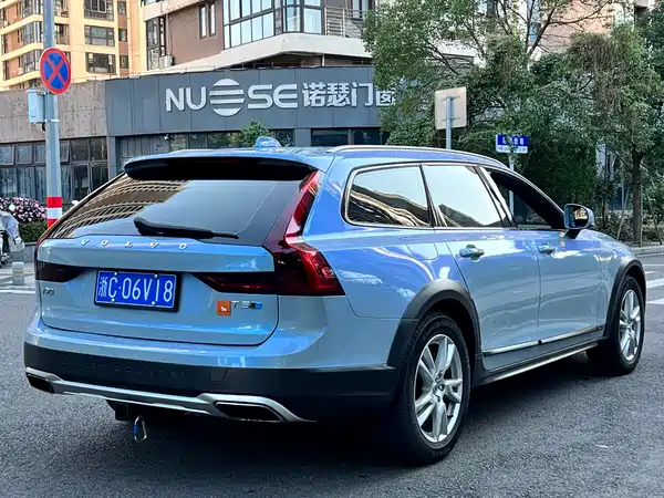 Volvo V90 2018