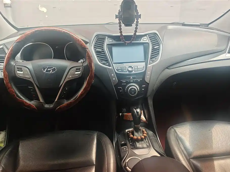 Hyundai Santa Fe 2016 — фото 12