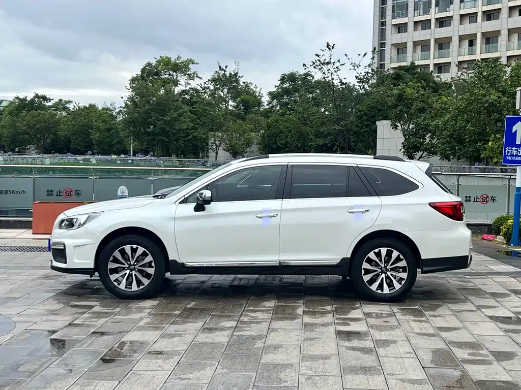 Subaru Outback 2017 — фото 8
