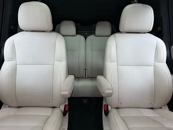 Li Auto L8 2023