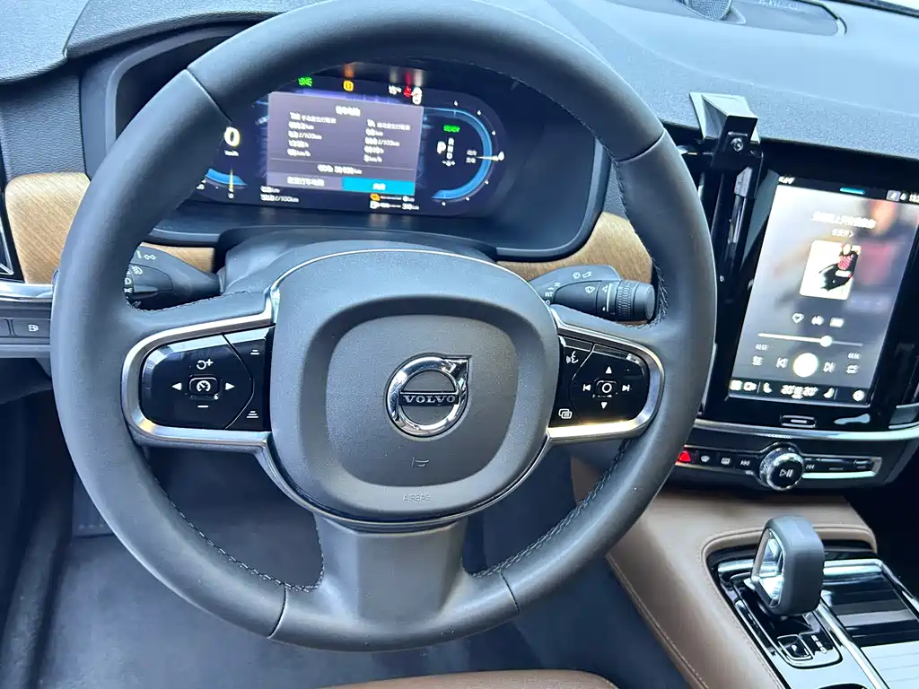 Volvo S90 PHEV 2024 — фото 14