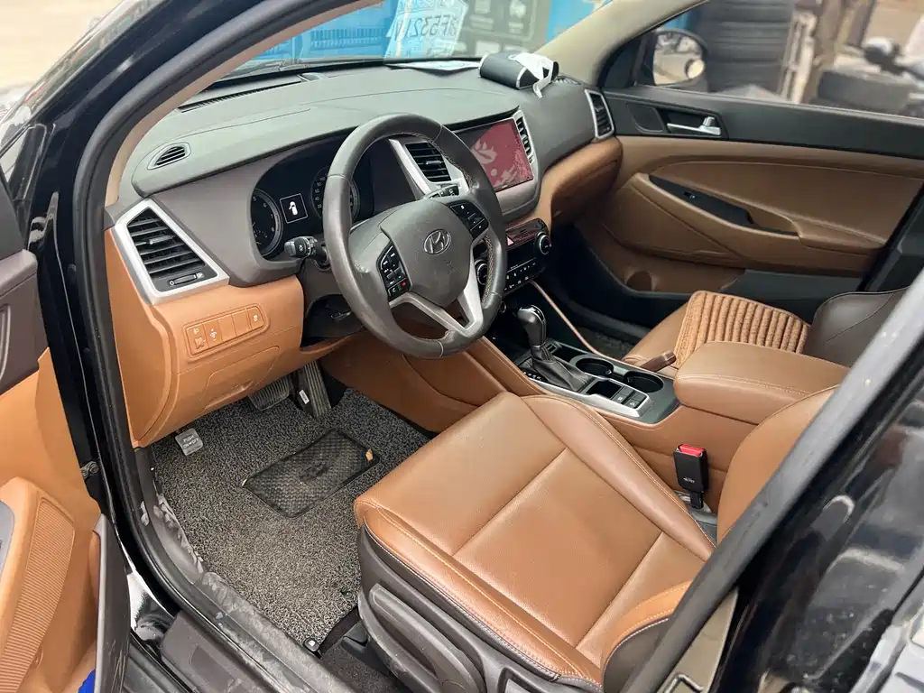 Hyundai Tucson 2017 — фото 2