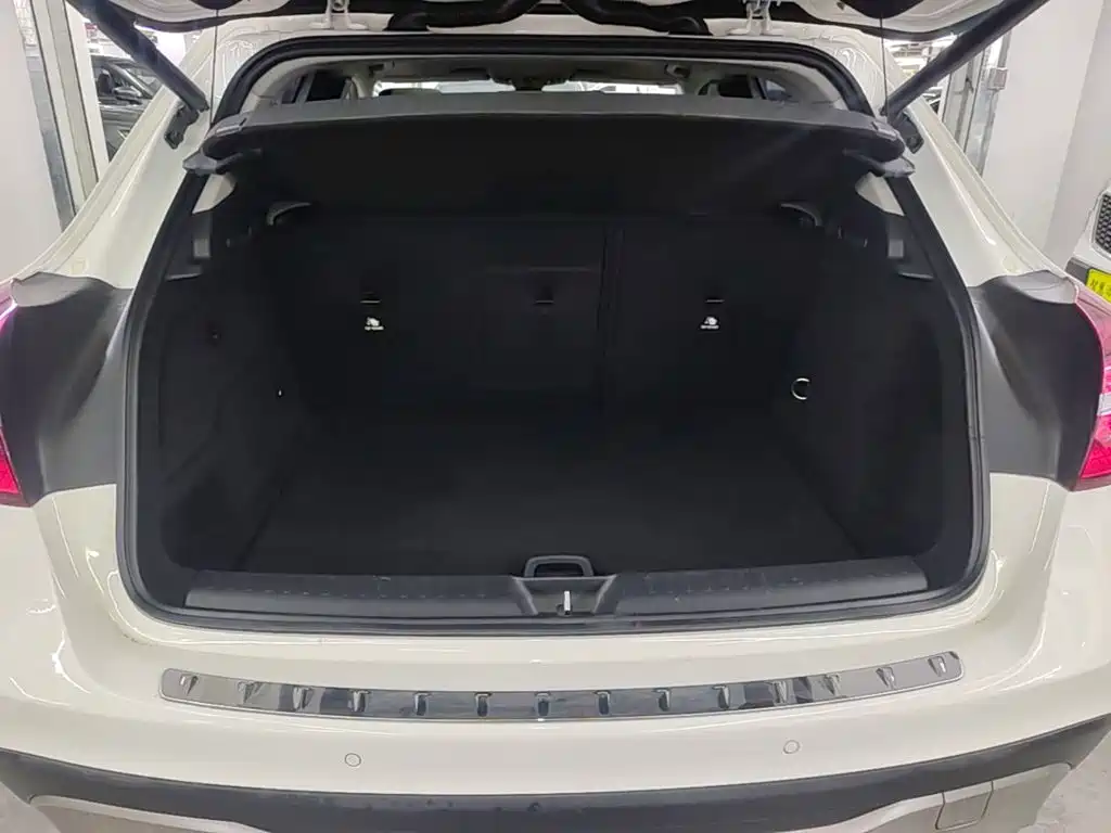 Mercedes-Benz GLA 2018 — фото 19