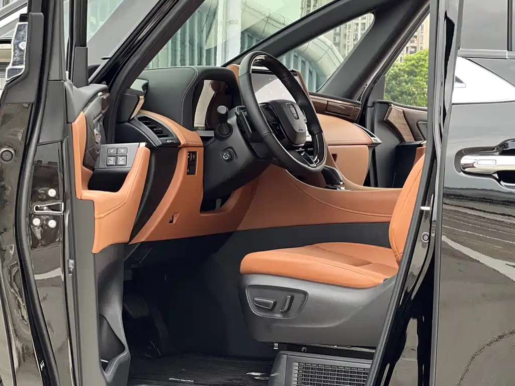 Toyota Vellfire 2025 — фото 4
