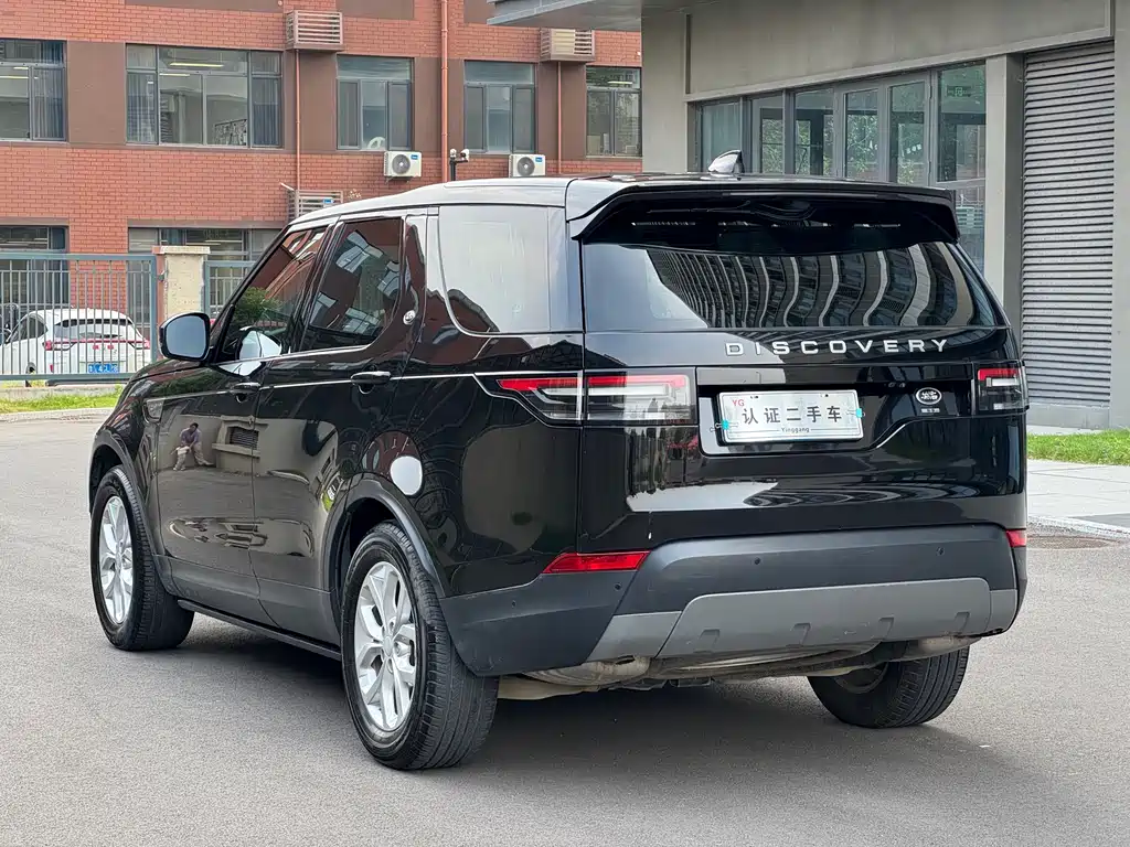 Land Rover Discovery 2020 — фото 9