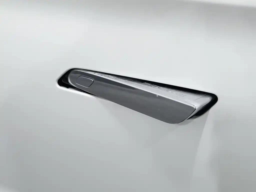 Roewe MARVEL X 2018 — фото 18