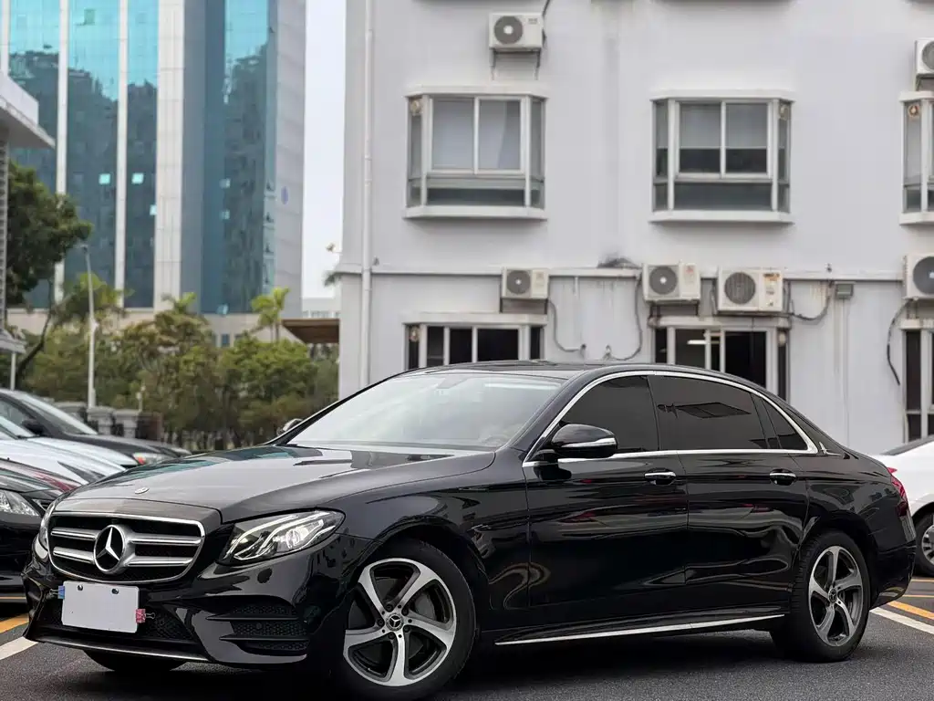 Mercedes-Benz E-Class 2019 — фото 10