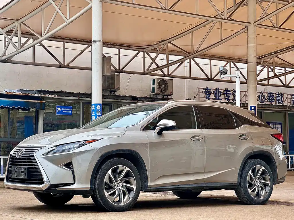 Lexus RX 2019 — фото 1