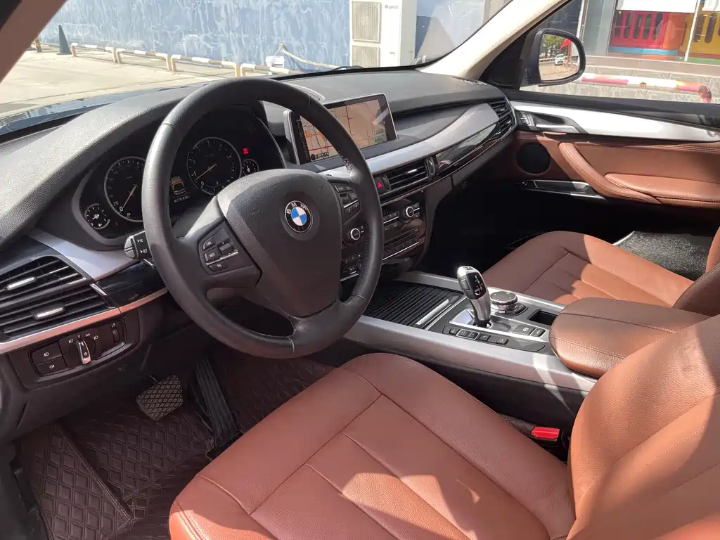 BMW X5 2017 — фото 12