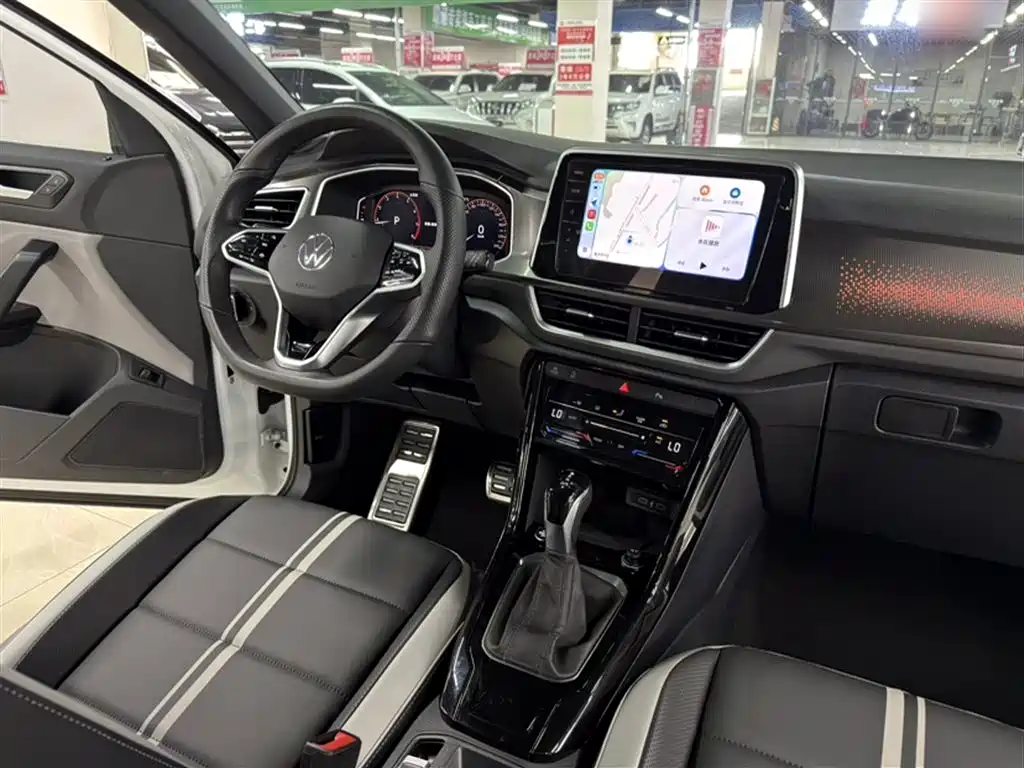Volkswagen T-Roc 2024 — фото 10