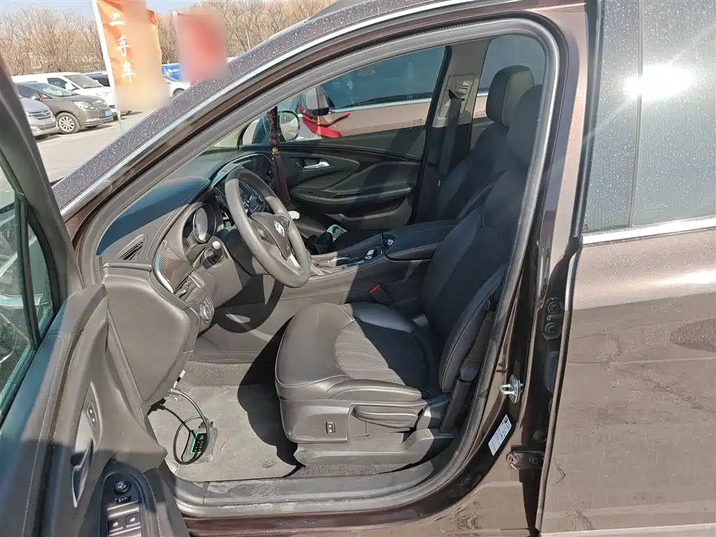 Buick Envision Plus 2020 — фото 11