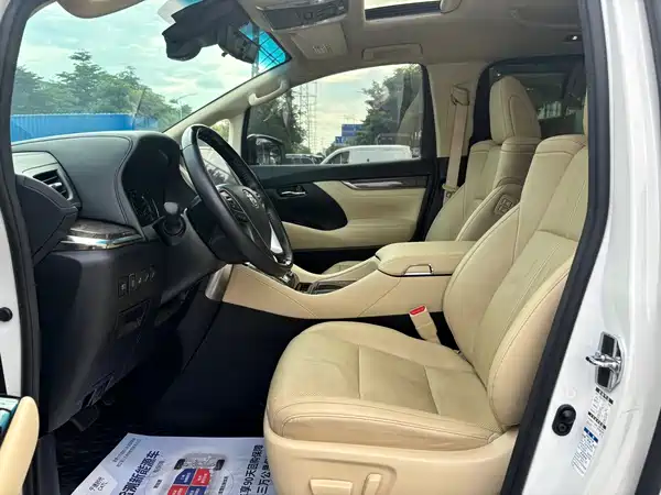 Toyota Alphard 2022