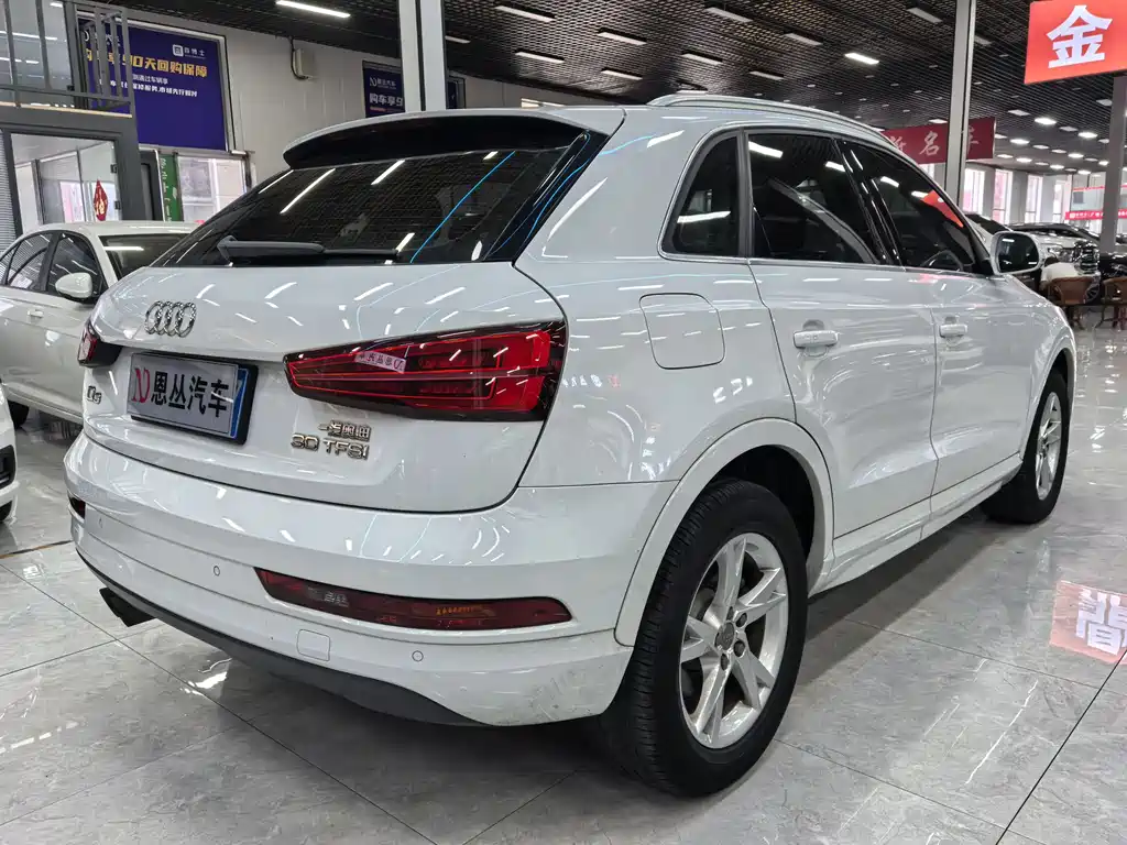 Audi Q3 2019 — фото 14