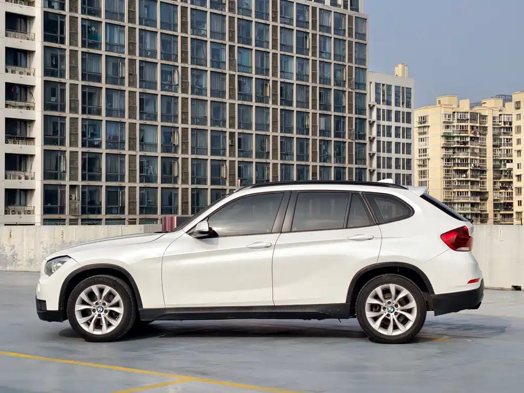 BMW X1 2013 — фото 9