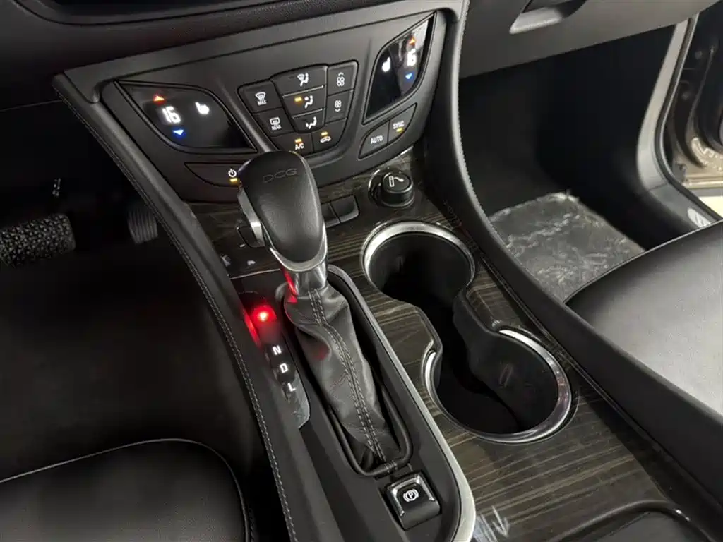 Buick Envision Plus 2018 — фото 18