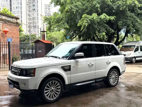 Land Rover Range Rover Sport 2012