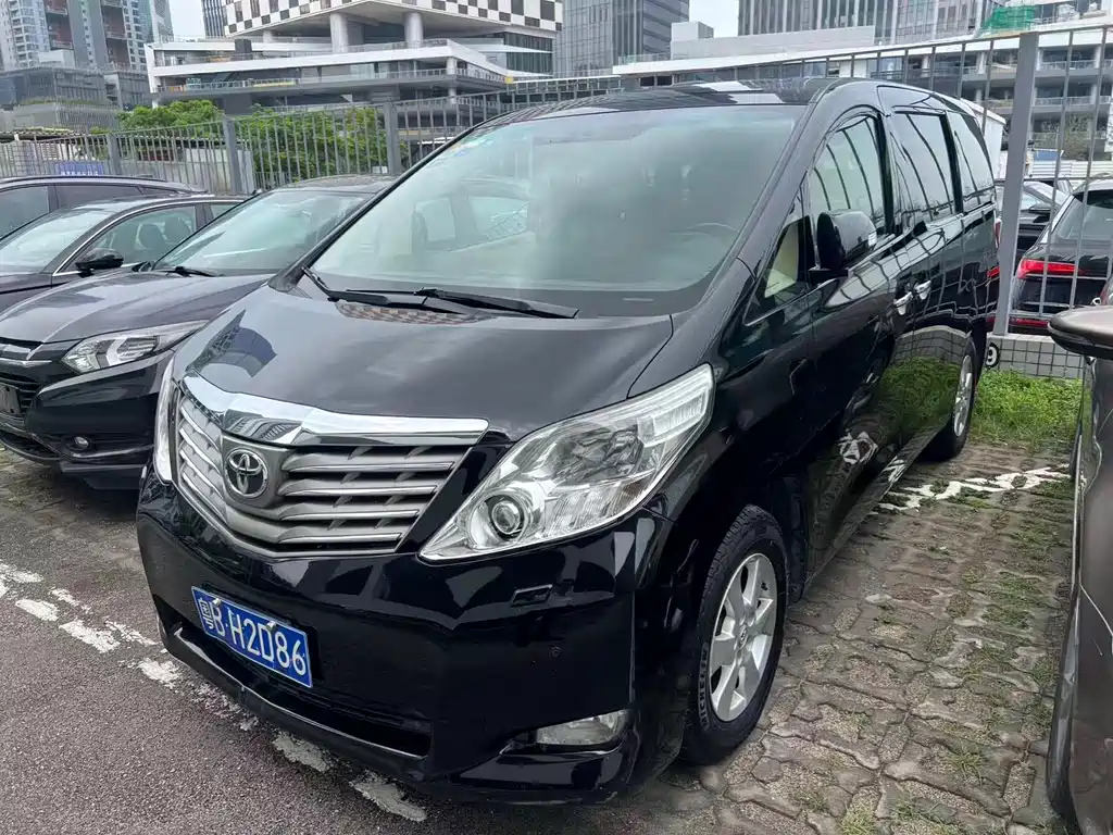 Toyota Alphard 2011 — фото 1