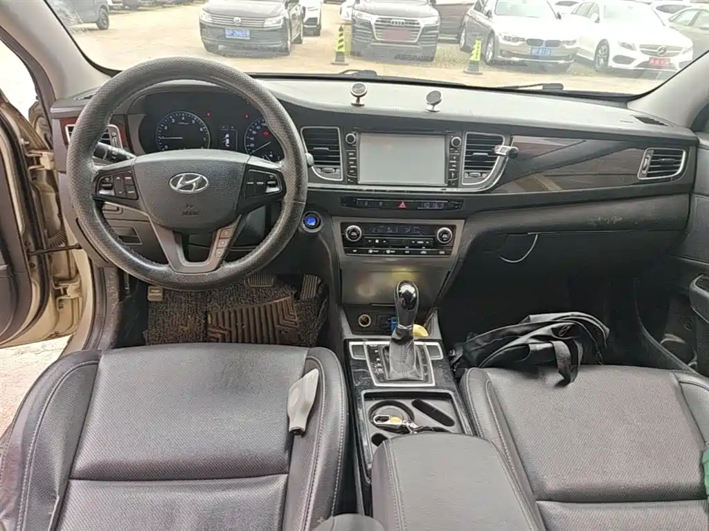 Hyundai Mistra 2015 — фото 10