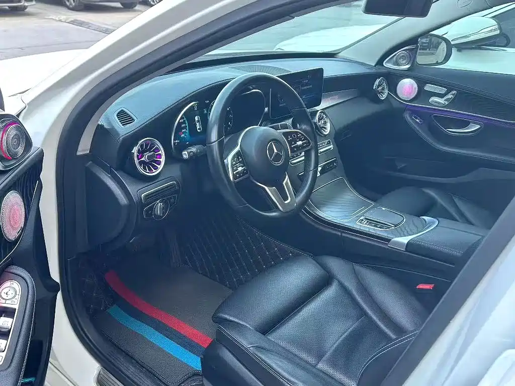 Mercedes-Benz C-Class 2020 — фото 4