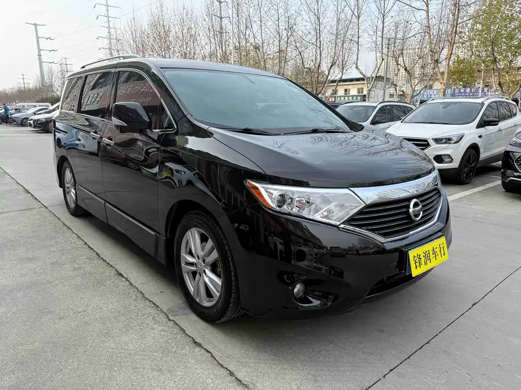 Nissan Quest 2015 — фото 3