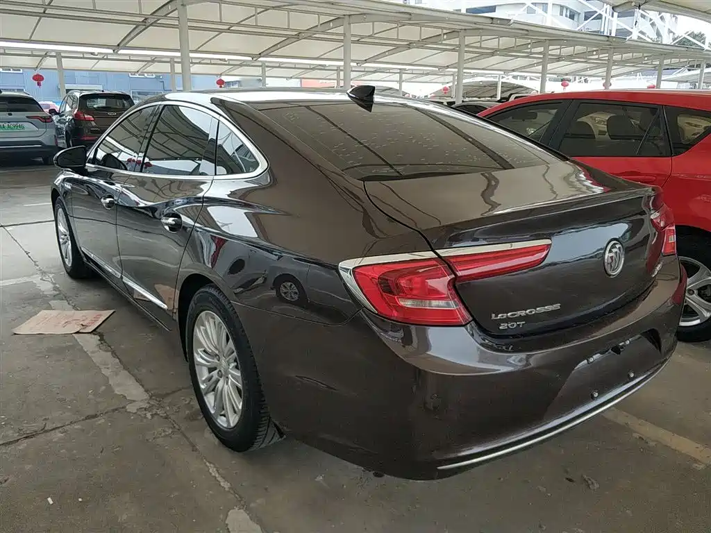 Buick LaCrosse 2018 — фото 23