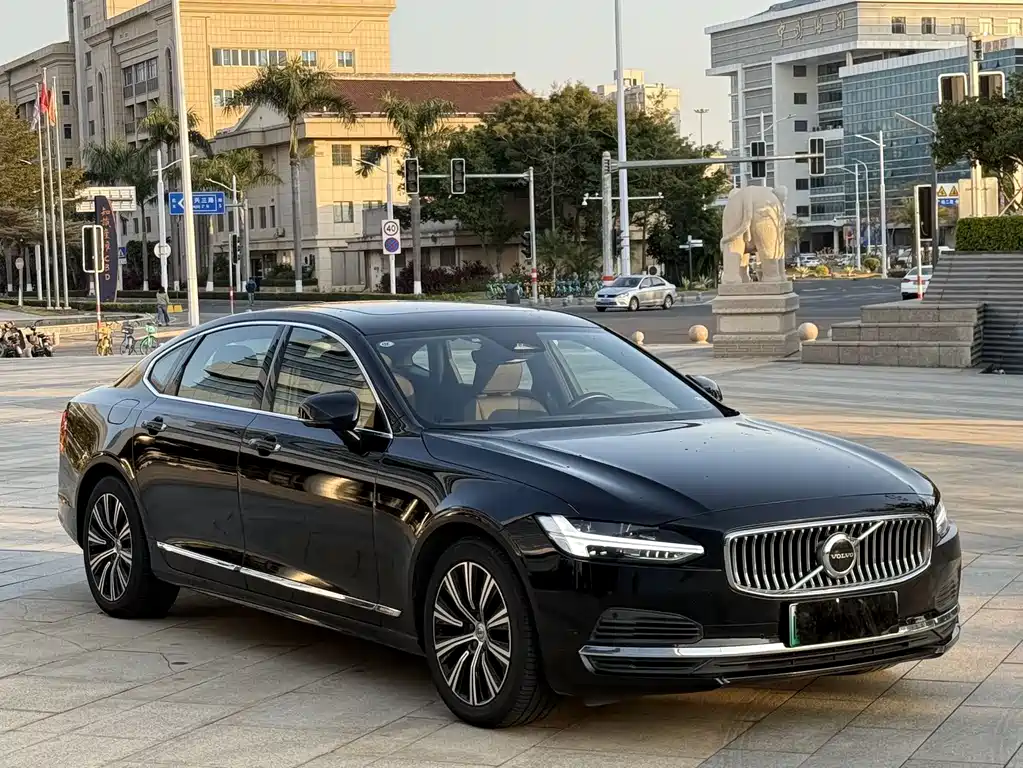 Volvo S90 PHEV 2021 — фото 3