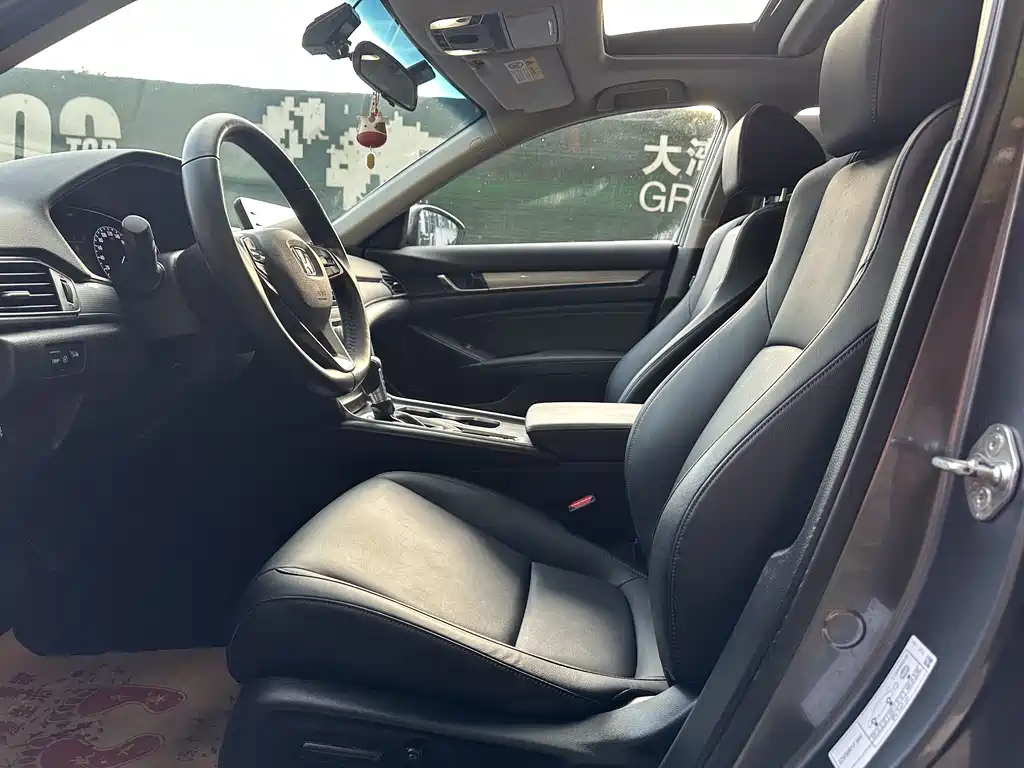 Honda Accord 2021 — фото 10