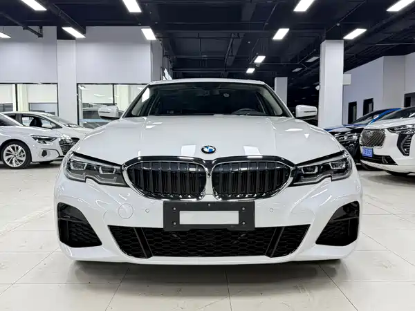BMW 3 Series 2022