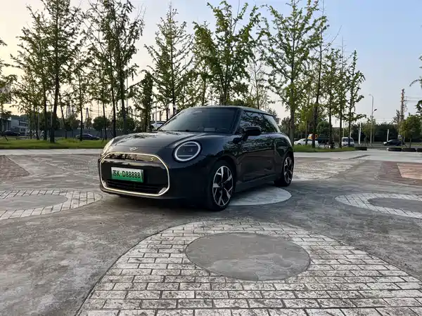 MINI Cooper 2024