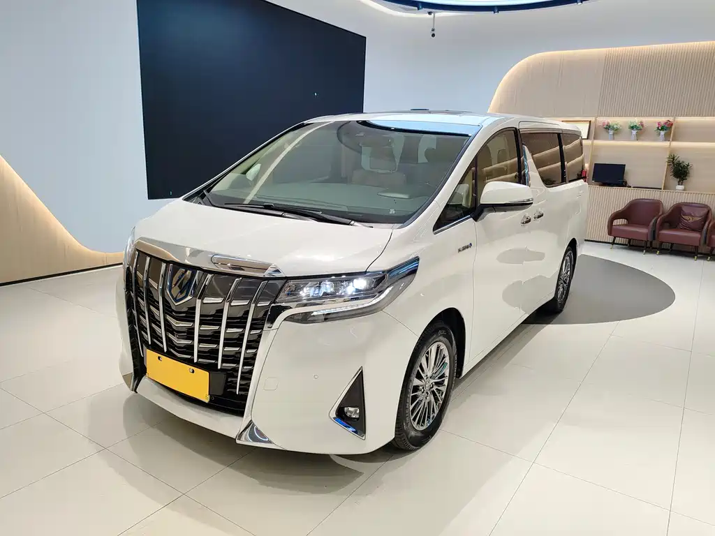 Toyota Alphard 2021 — фото 1