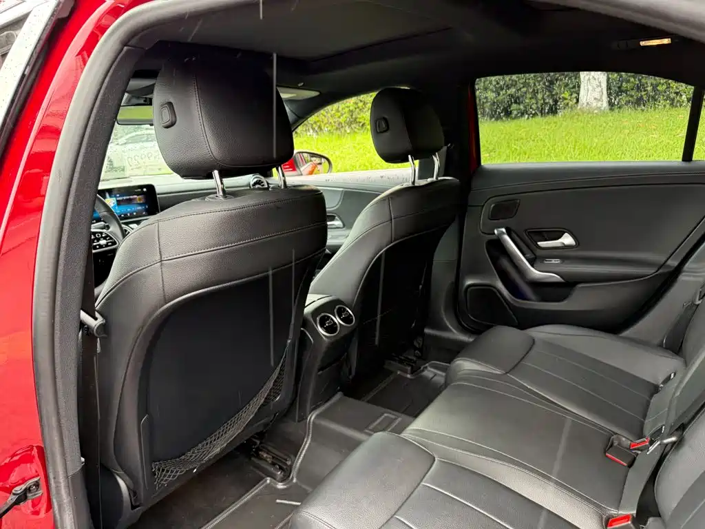 Mercedes-Benz A-Class 2020 — фото 11