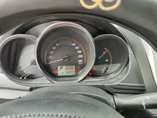 Toyota Yaris L 2020