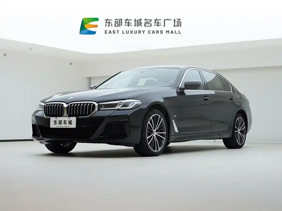 BMW 5 Series 2024 — фото 1